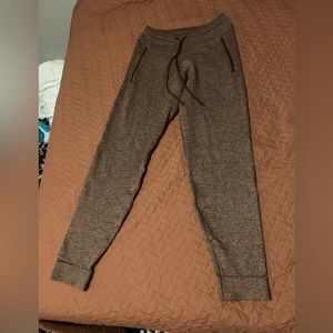Mens Lululemon skinny fit jogger M